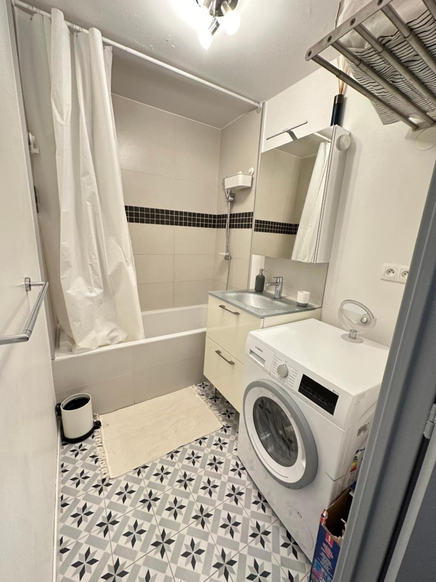 Cosy Duplex Avec Parking A Paris 19 By Immo Kit Bnb Экстерьер фото
