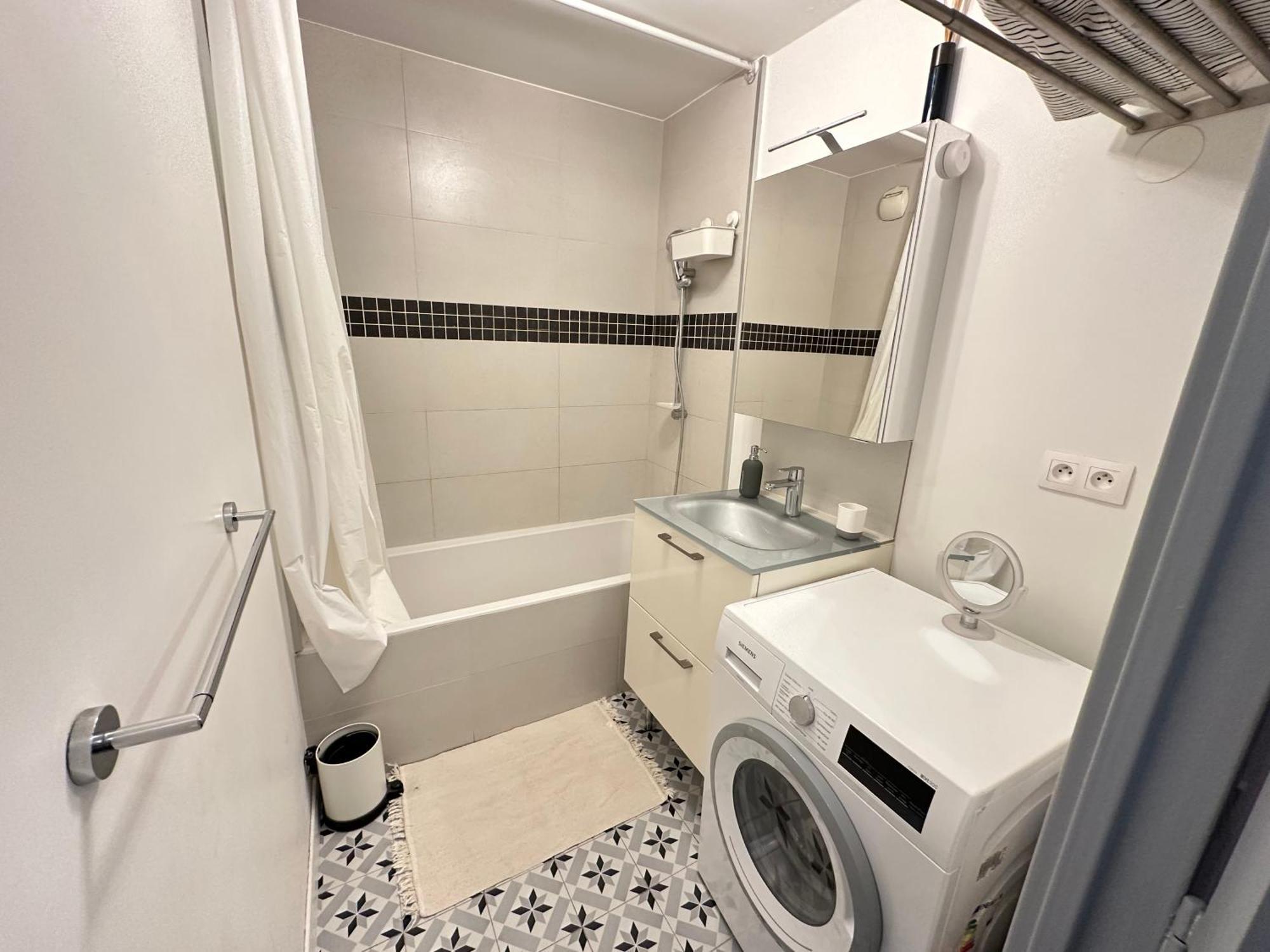 Cosy Duplex Avec Parking A Paris 19 By Immo Kit Bnb Экстерьер фото